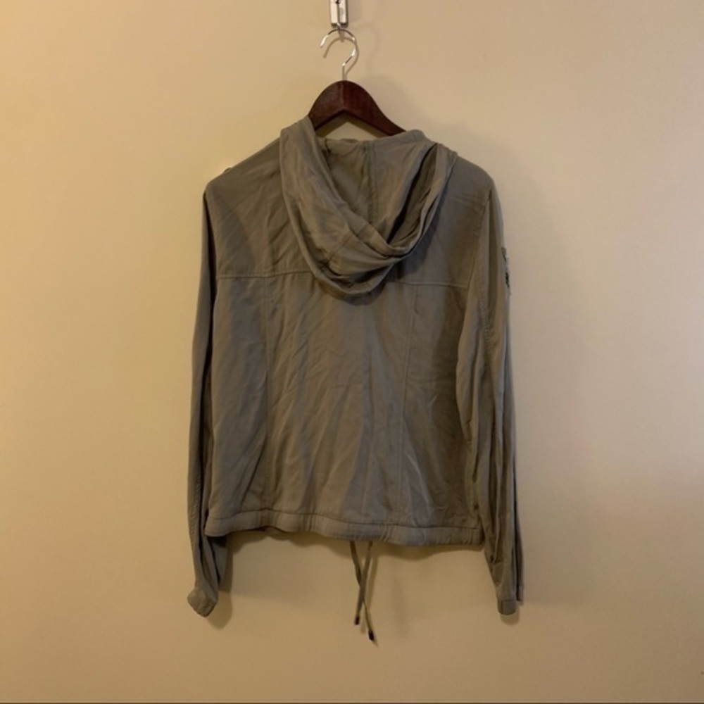 Maurices Drapey Hooded Jacket Military Patches - Picture 6 of 6